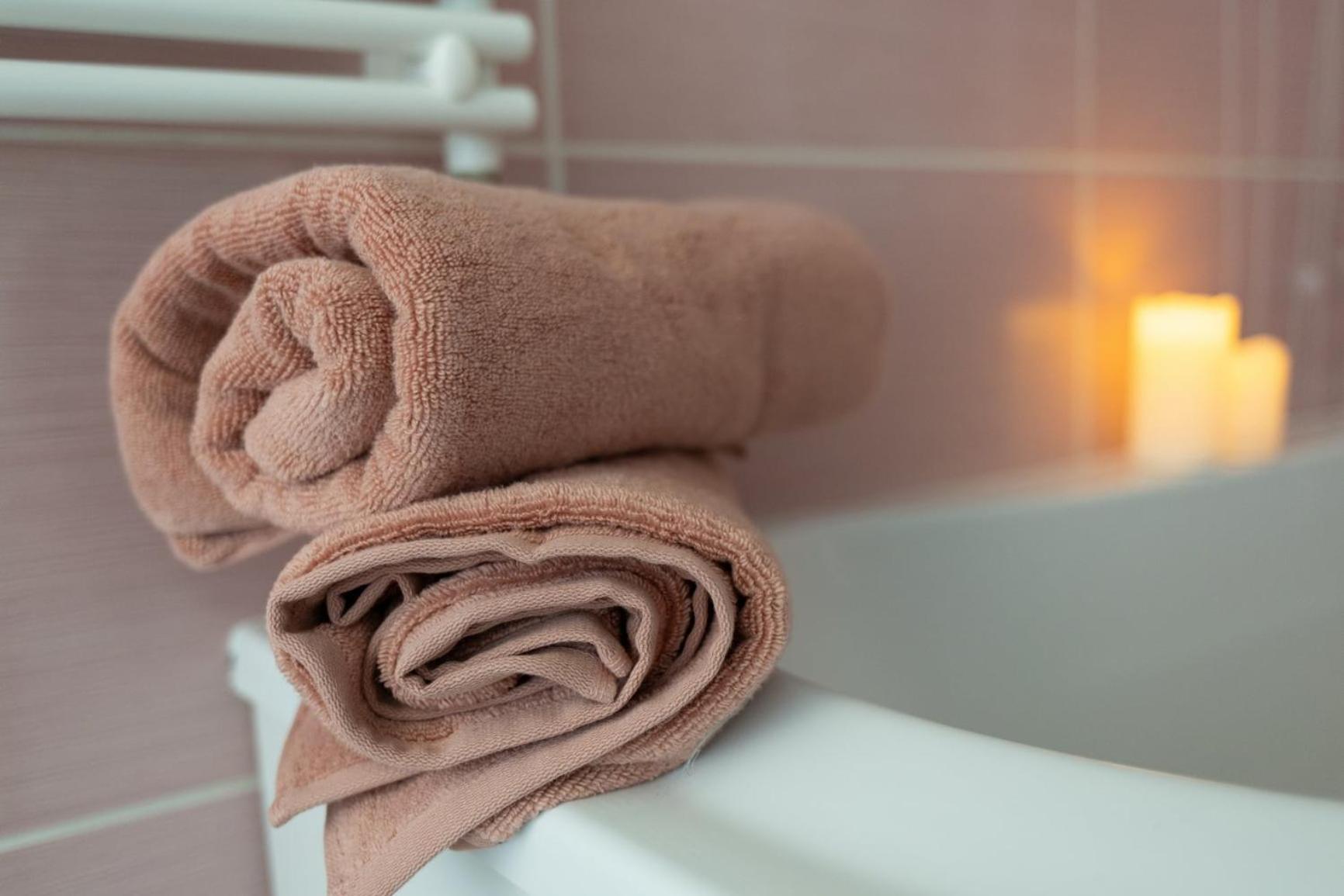 Hellowine Apartman إغير المظهر الخارجي الصورة