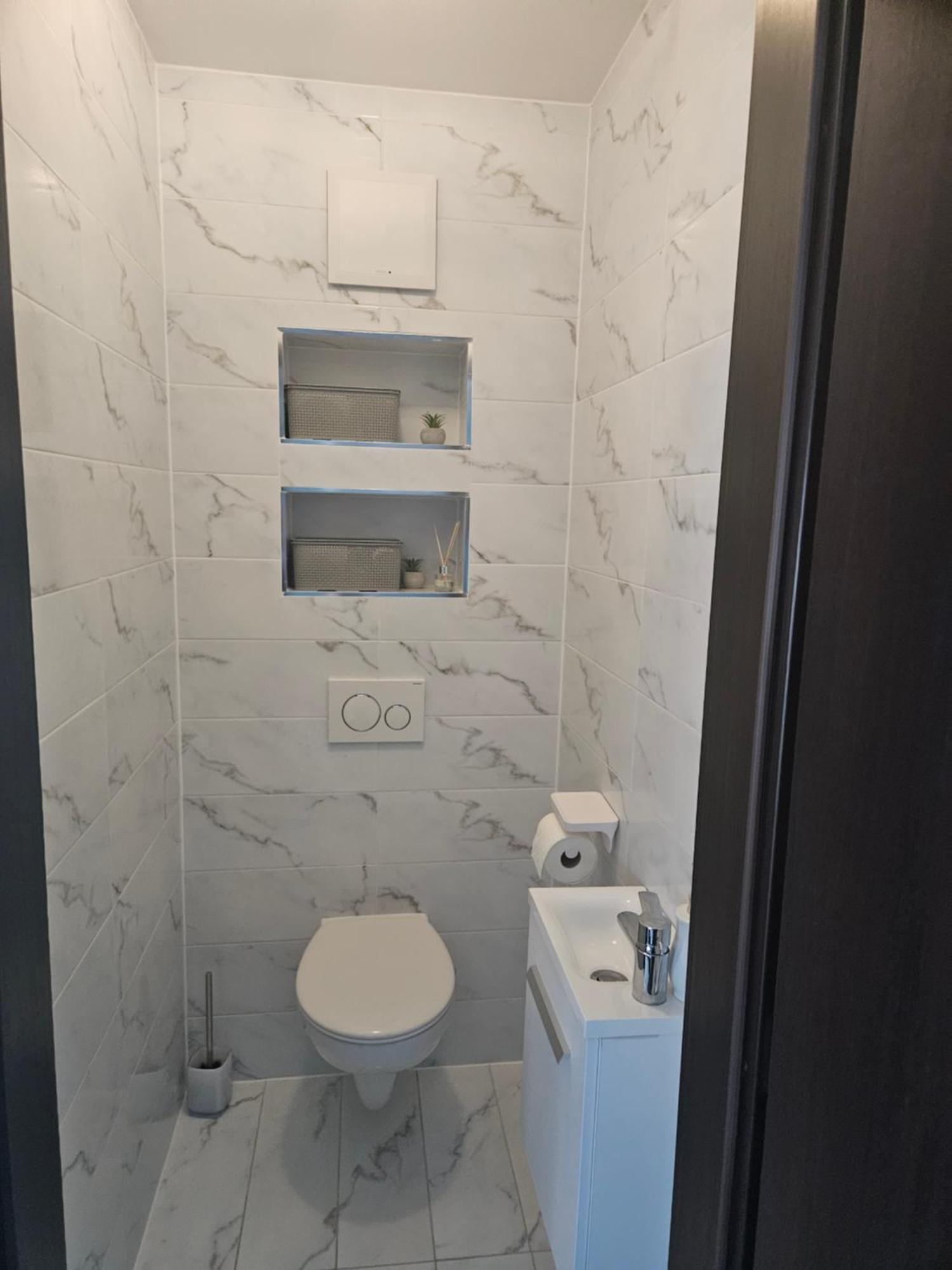 Hellowine Apartman إغير المظهر الخارجي الصورة